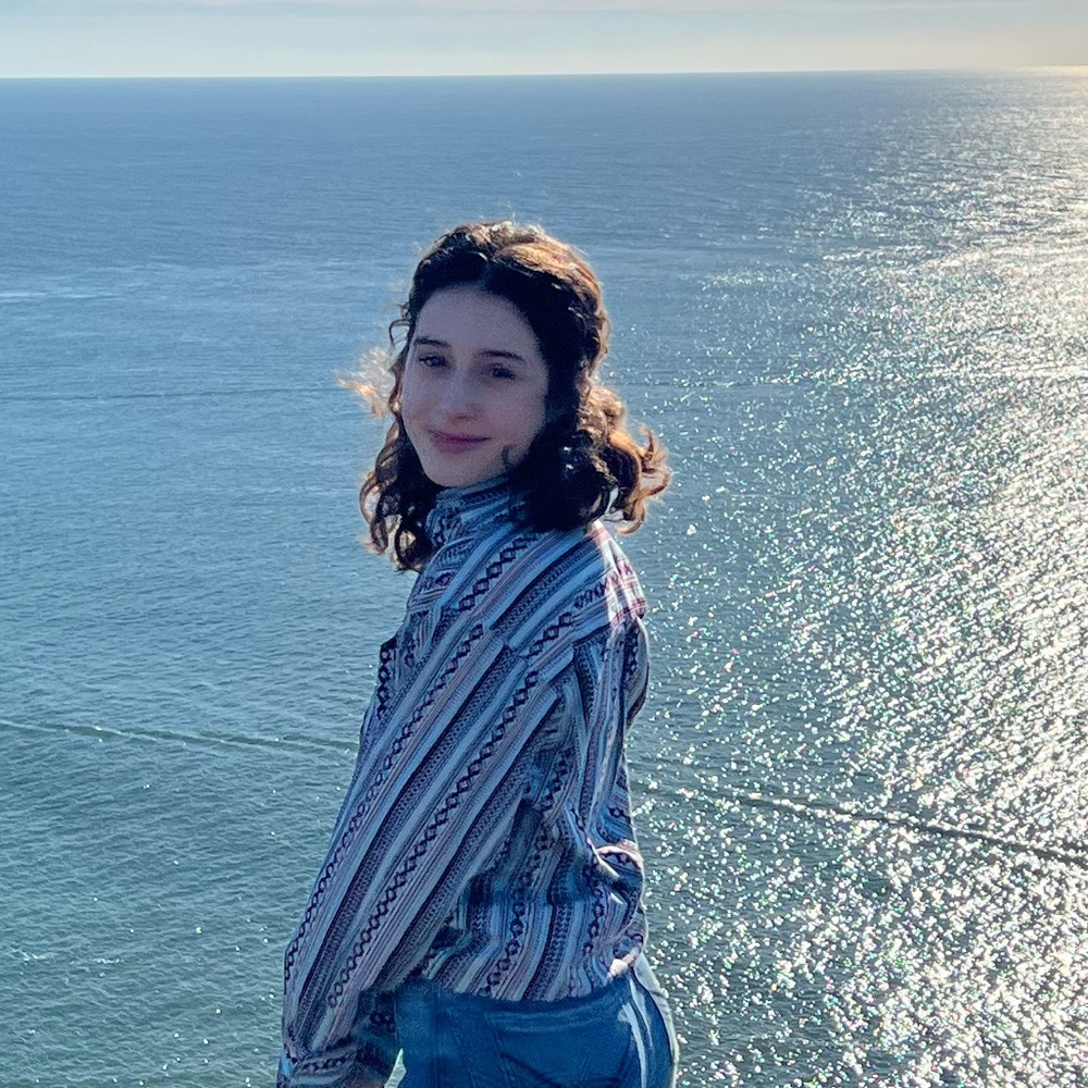 Meet your Posher, Gabriella